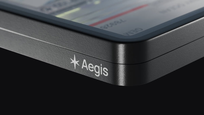 Coin métallique d'un Aegis Armor noir avec le logo Aegis